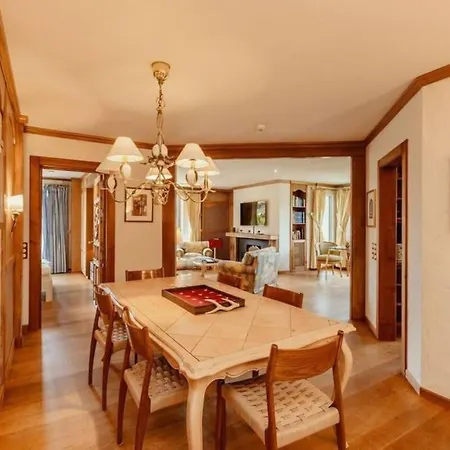 Apartman Luxurious Serviced Flat In 5 Star Park *