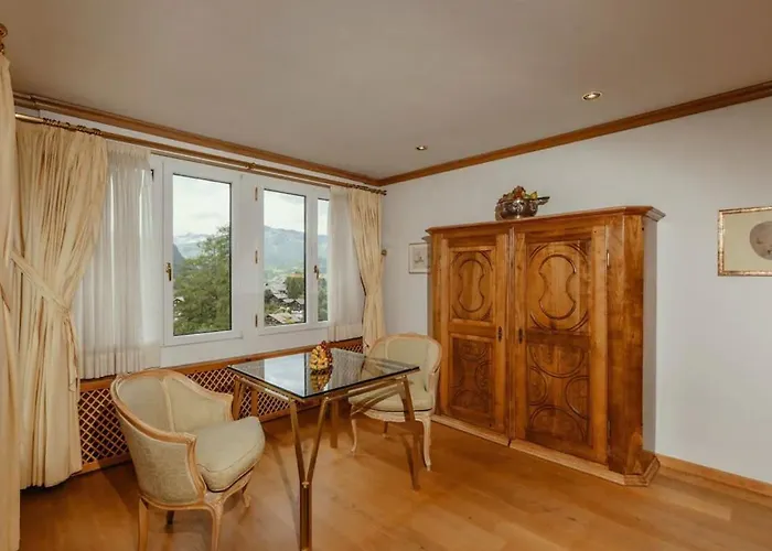 Luxurious Serviced Flat In 5 Star Park Gstaad