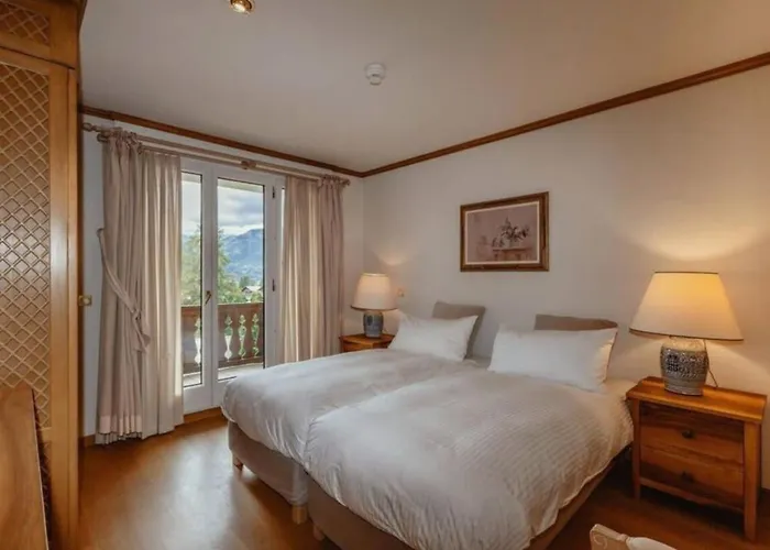 Luxurious Serviced Flat In 5 Star Park * Gstaad