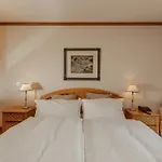 Apartment Luxurious Serviced Flat In 5 Star Park Gstaad